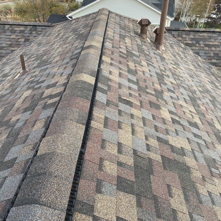 Roof replacement service in Utah photo - Asphalt shingles roofing Salt Lake City