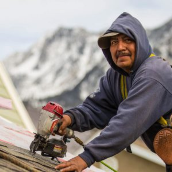 Local Utah roofing contractors working as an in-house team